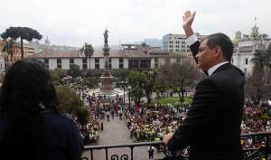 El presidente Rafael Correa particip&oacute; hoy del Cambio de Guardia. Foto: Presidencia 
