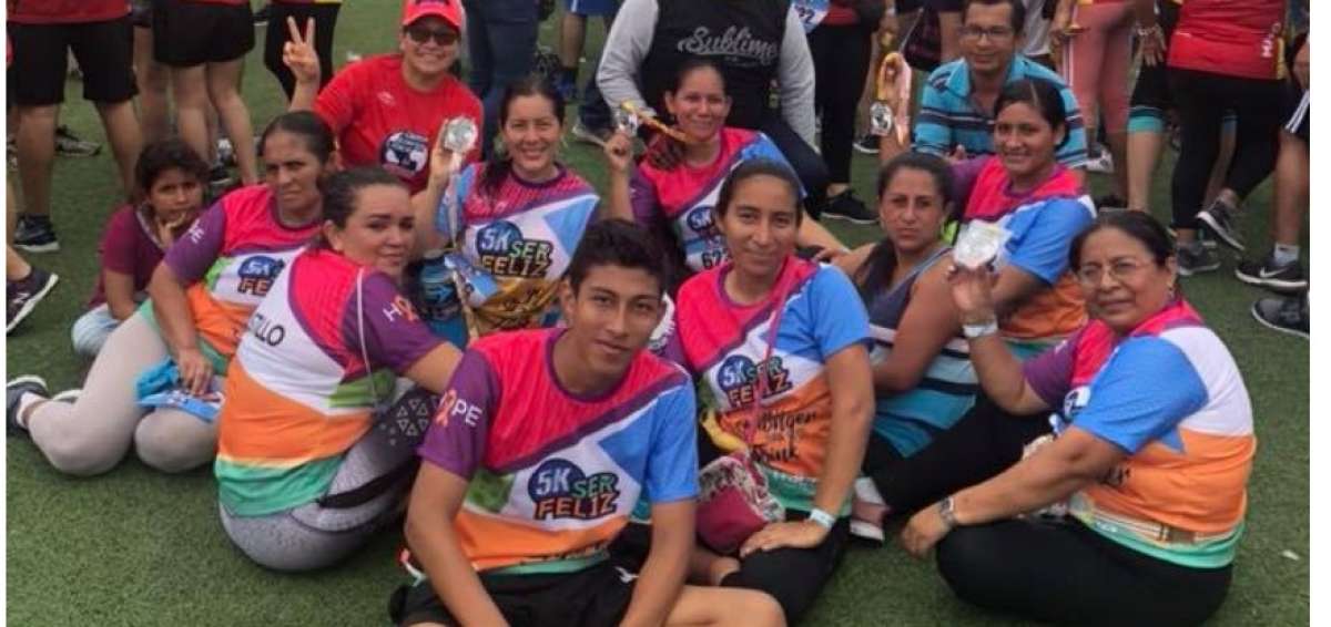 Los participantes en la 5K de ls fundaci&oacute;n Ser Feliz aportan para seguir ayudando a los ni&ntilde;os con c&aacute;ncer.