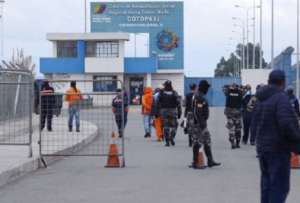 Las autoridades mantienen diálogos con los PPL de la cárcel de Cotopaxi.