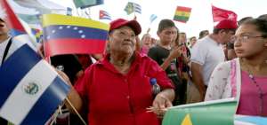 En 2016 el Foro de Sao Paulo se realiz&oacute; en El Salvador. En la lista de organizaciones pol&iacute;ticas inscritas constan seis grupos en representaci&oacute;n de Ecuador.