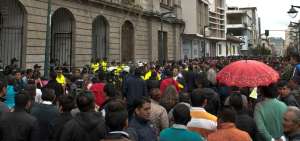 Taxistas tungurahuenses solicitan el retiro de fotorradares m&oacute;viles de Ambato
