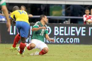 Este fue el momento del choque entre Luis Montes y Segundo Castillo. Foto: Internet