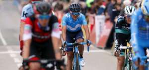 Carapaz pedalea sin presi&oacute;n en el Giro de Italia