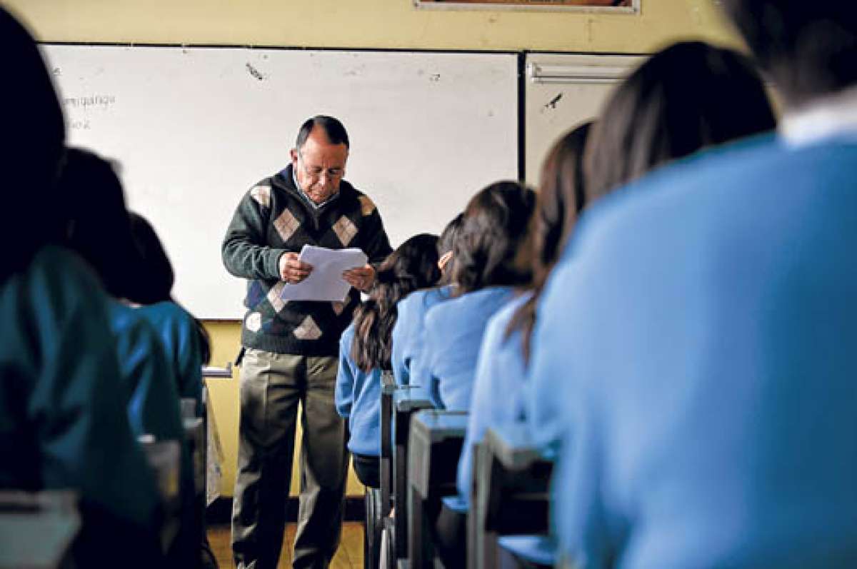 Los alumnos de tercero de bachillerato de las distintas instituciones p&uacute;blicas, privadas, fiscales y municipales deben rendir el examen. Foto: Archivo