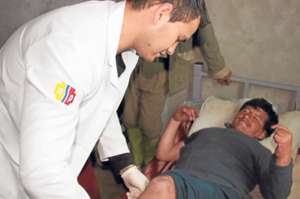 Un ejemplo de la atenci&oacute;n m&eacute;dica en salud son las visitas que recibe don Telmo, en el cant&oacute;n Quero, Tungurahua. Foto: Cortes&iacute;a del MSP