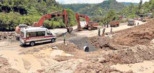 Alrededor de 100 deslaves han ocurrido desde el pasado jueves en la parroquia Alluriqu&iacute;n. La zona est&aacute; ubicada muy cerca de una falla geol&oacute;gica. Foto: Miguel Jim&eacute;nez / El Tel&eacute;grafo