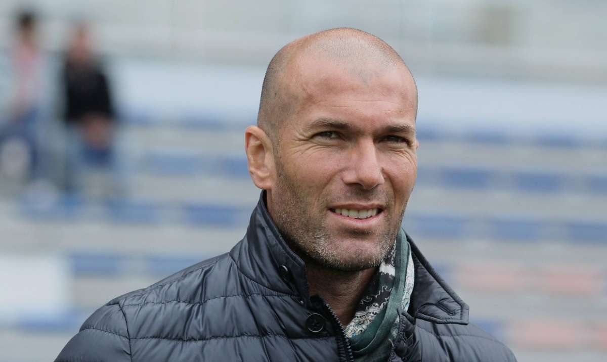 Zidane inhabilitado 3 meses como entrenador en Espa&ntilde;a