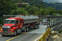 El paso por el puente tipo Delta sobre el río Lelia está habilitado desde este lunes, 29 de abril de 2024. La estructura está ubicada en el kilómetro 82 de la vía Alóag-Santo Domingo. 