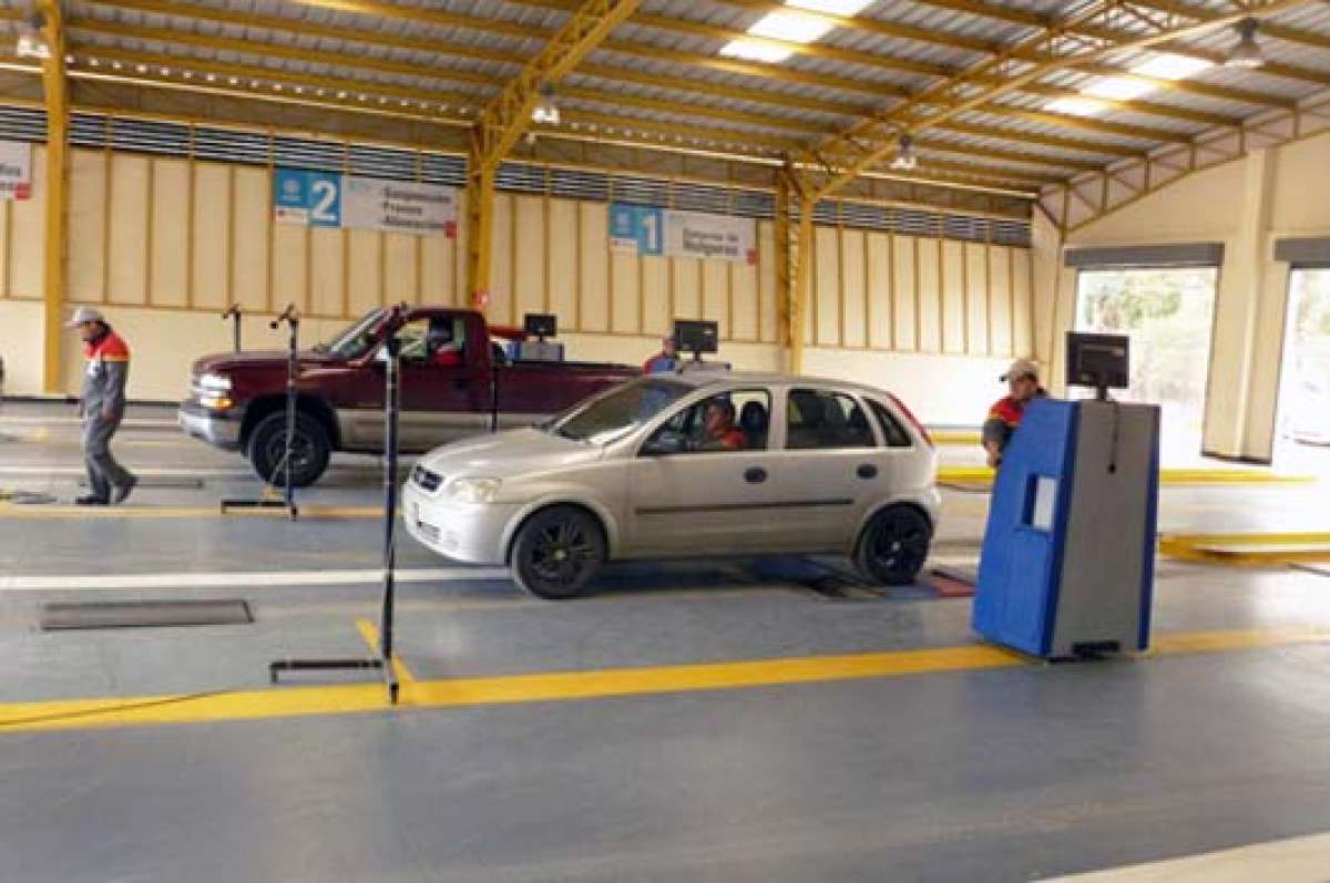 La matriculaci&oacute;n y dotaci&oacute;n de licencias se realiza en Cuenca, Gualaceo y Gir&oacute;n. Foto: Cortes&iacute;a