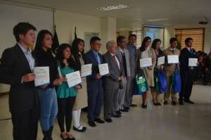 Los estudiantes con puntajes que van de 950 a 981 pertenecen a la octava promoci&oacute;n GAR 2015.