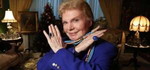 El popular astr&oacute;logo Walter Mercado falleci&oacute; en Puerto Rico