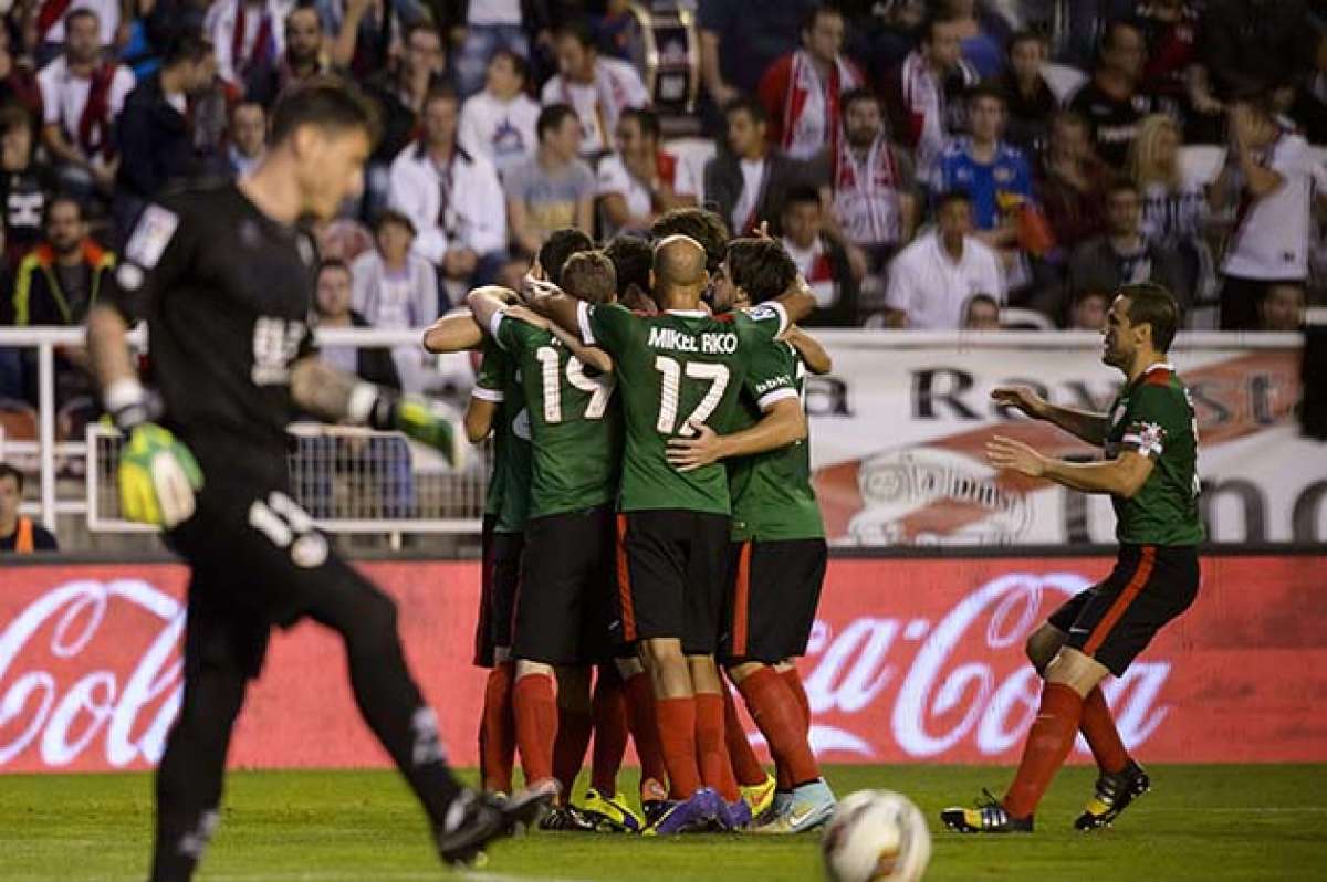 Athletic Bilbao (verde) empat&oacute; con el Eibar en la &uacute;ltima jornada de la Liga Espa&ntilde;ola. Foto: AFP
