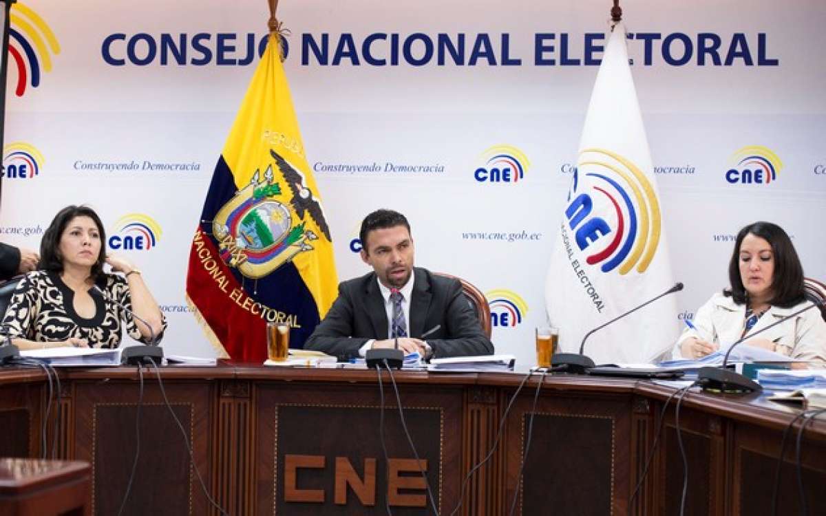 El pleno del Consejo Electoral sesion&oacute; hoy. Foto: Daniel Molineros /EL TEL&Eacute;GRAFO