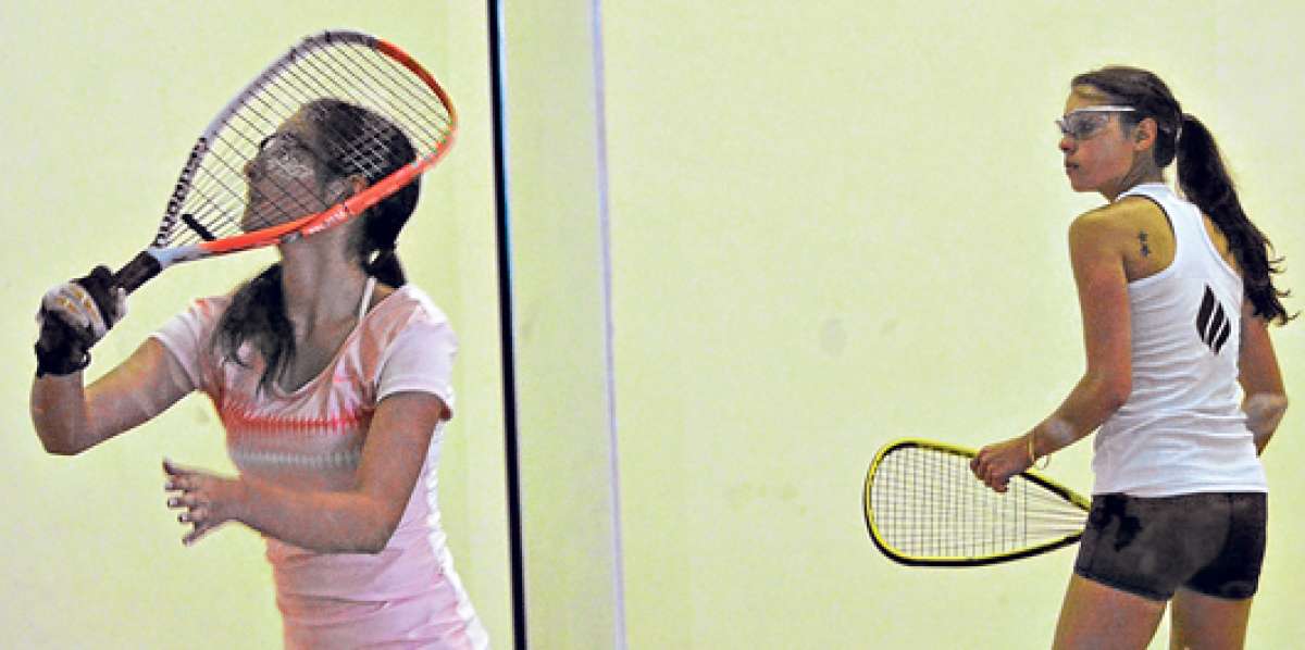 Ver&oacute;nica Sotomayor (derecha) durante su participaci&oacute;n en el selectivo nacional que se realiz&oacute; en Cuenca. Foto: tomado: flickr del ministerio del deporte