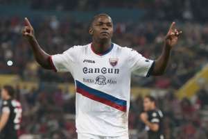 Narciso Mina podr&iacute;a jugar para los Albos
