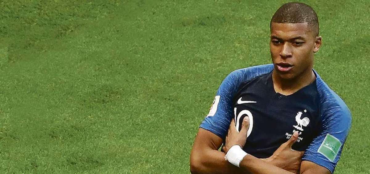 El campe&oacute;n del mundo franc&eacute;s Mbapp&eacute; quiere a sus 20 a&ntilde;os ganar Champions