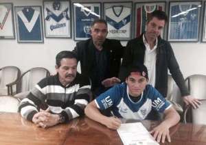 V&eacute;lez compra el pase de un ecuatoriano