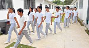 El plantel funciona en 2 jornadas en Tenguel. Desde el pr&oacute;ximo a&ntilde;o ofertar&aacute; la educaci&oacute;n en primer a&ntilde;o de bachillerato y aumentar&aacute; de manera gradual. Foto: William Orellana/El Tel&eacute;grafo