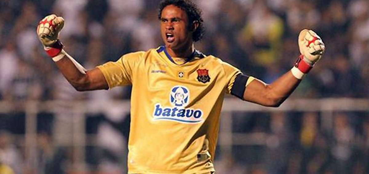 Fiscal&iacute;a brasile&ntilde;a pide el reingreso a prisi&oacute;n de futbolista condenado por femicidio