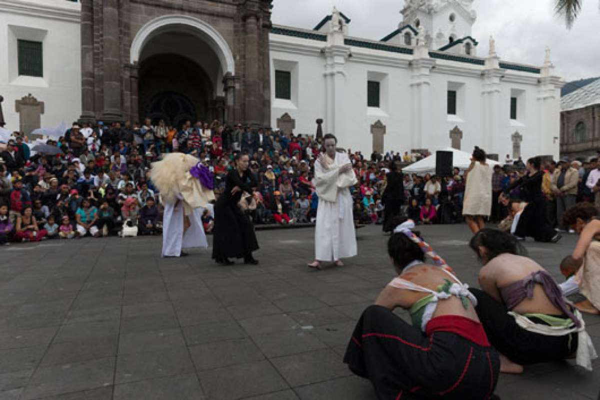 En la coreograf&iacute;a participaron bailarines de M&eacute;xico, Chile, Argentina, Canad&aacute;, Ecuador, entre otros pa&iacute;ses. Foto: John Guevara / El Tel&eacute;grafo
