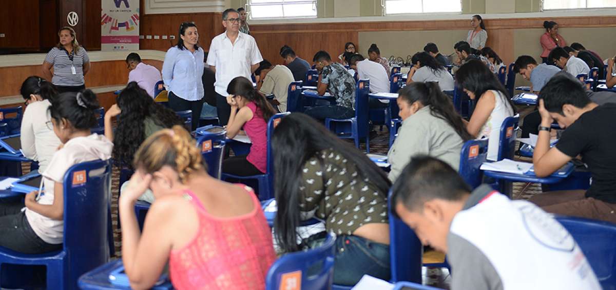 La prueba tomada a los aspirantes aborda aspectos matem&aacute;ticos, ling&uuml;&iacute;sticos, cient&iacute;ficos, sociales y tem&aacute;ticas sobre l&oacute;gica y aptitud abstracta.