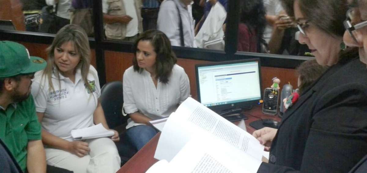 Candidatos de Alianza PAIS denunciaron a integrantes de Madera de Guerrero por incitar al odio en Monte Sina&iacute;.