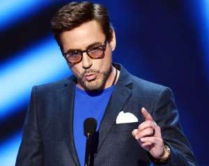 El interprete del h&eacute;roe de hierro, Iron Man, fue premiado como mejor actor. Foto: Agencia AFP