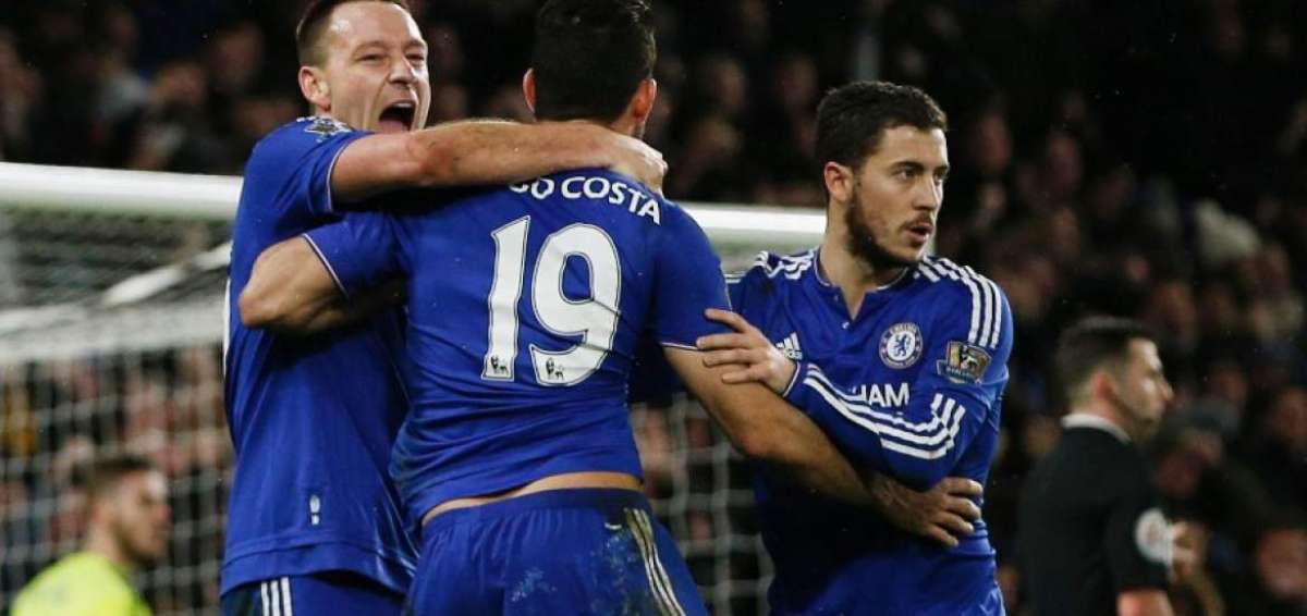 Hazard (d) tiene contrato hasta 2020 con el Chelsea; sin embargo, en mente tiene cambiar de aires y no le seduce regresar a la Ligue 1 francesa, donde triunf&oacute; en el Lille.