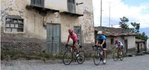 El ciclismo pedalea a favor del turismo