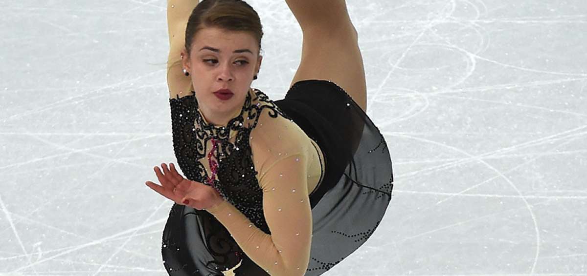 La patinadora brasile&ntilde;a Isadora Willams durante su  presentaci&oacute;n en el programa corto en Pyeongchang. 
