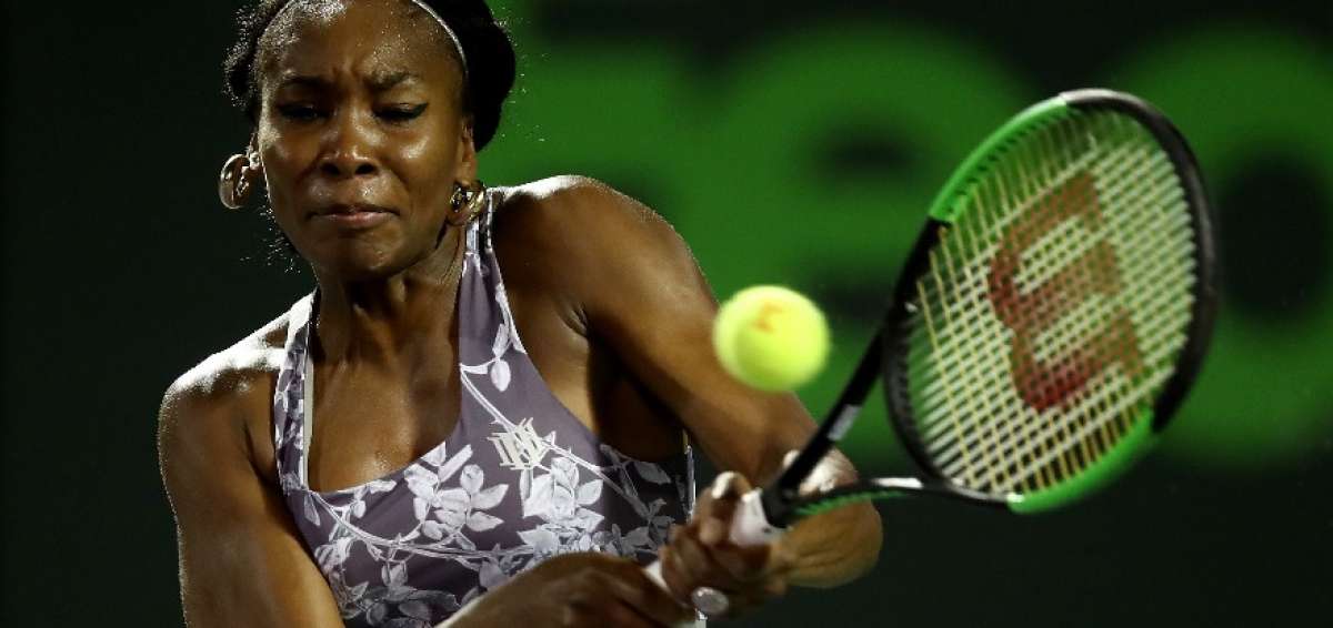 Venus Williams avanza a octavos del Miami Open
