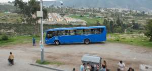 El ECU-911 instal&oacute; una c&aacute;mara de videovigilancia en la parada de la cooperativa Semgyflor en Carapungo Bajo, en el norte de Quito.
