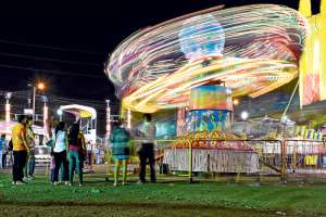 Juegos mec&aacute;nicos, al vaiv&eacute;n de las fiestas