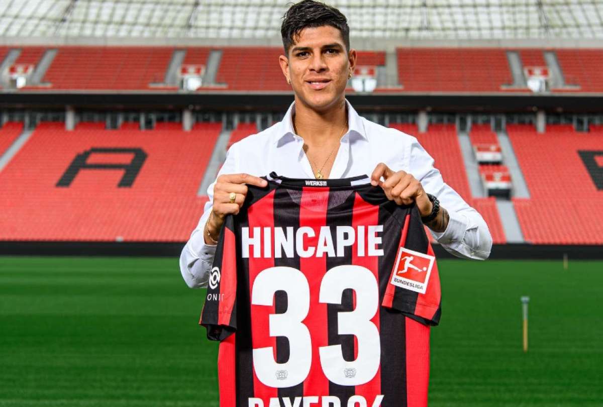 Piero Hincapi&eacute; llega al Bayer Leverkusen por 7,5 millones de d&oacute;lares
