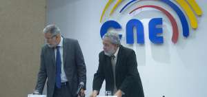 Enrique Pita (i) y Luis Verdesoto (d) afirmaron que la fiscalizaci&oacute;n tambi&eacute;n es parte de su trabajo como consejeros electorales del pa&iacute;s.