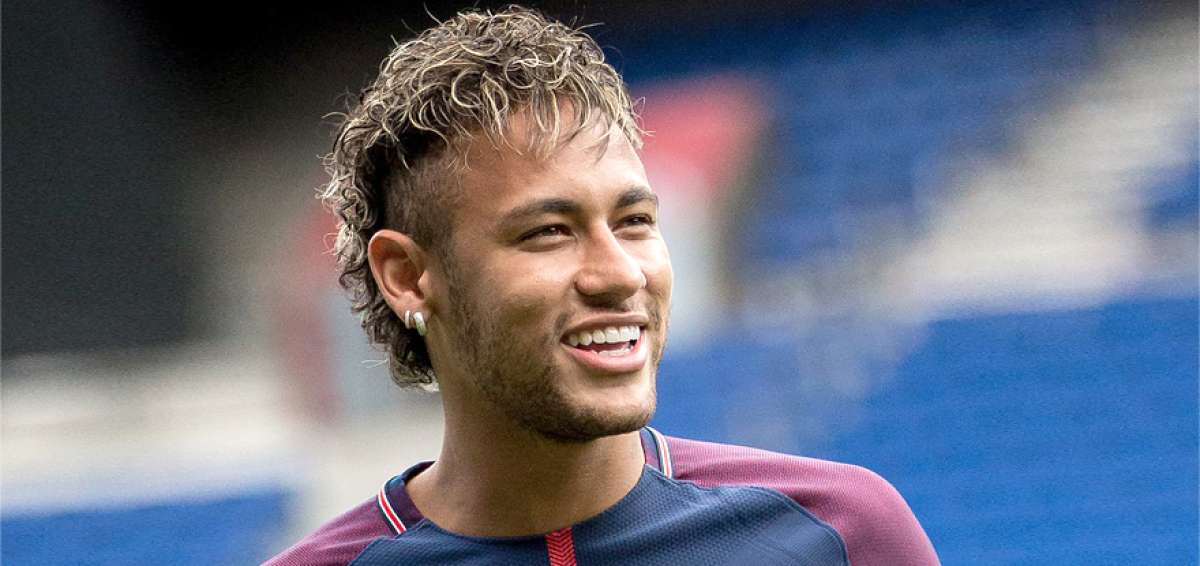 El PSG rompi&oacute; el mercado de fichajes tras contratar a Neymar.