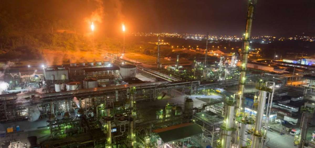 La principal planta industrial de elaboraci&oacute;n de derivados de petr&oacute;leo tiene sistemas de procesos que le permiten operar hasta el 115 % de su capacidad.