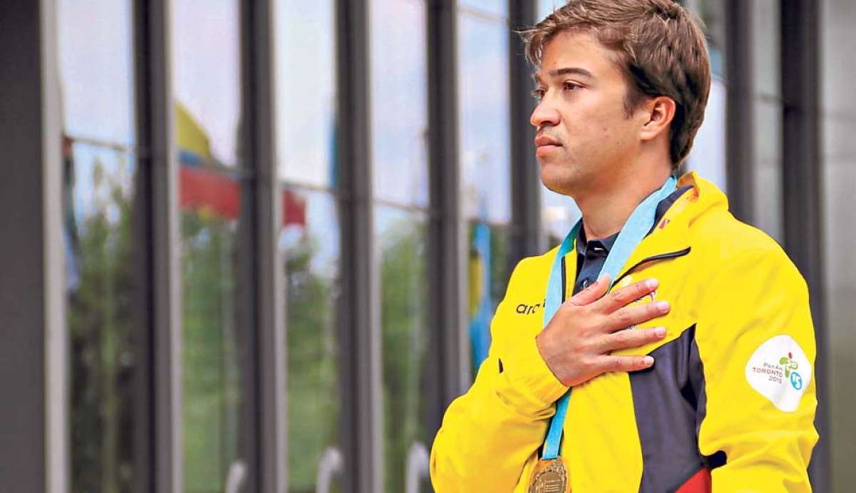 El pasado 19 de julio, Jonathan Martinetti Mawyin consigui&oacute; para Ecuador la primera presea de oro en el velerismo de los Juegos Panamericanos. Foto: Cortes&iacute;a COE