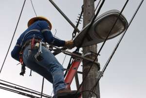Familias de las zonas rurales de Bolívar cuentan con nuevas obras en electricidad y alumbrado. 