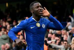 Mois&eacute;s Caicedo vuelve a destacar en Inglaterra: candidato a Jugador del A&ntilde;o en Londres