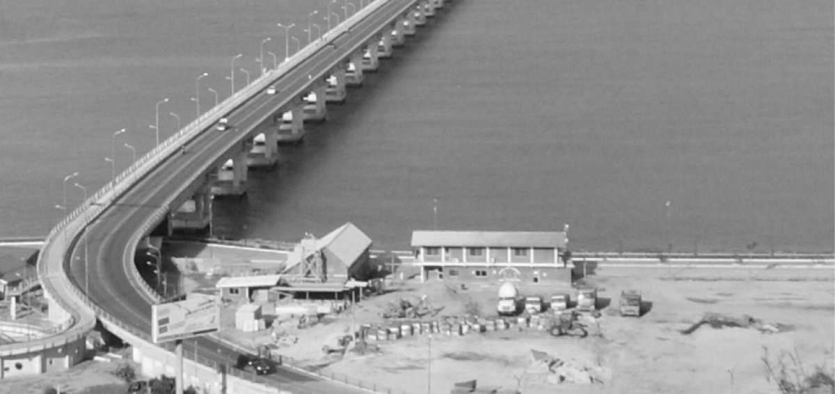 El puente Los Caras, sin da&ntilde;os durante el terremoto, une a Bah&iacute;a con San Vicente. Su inversi&oacute;n fue de $ 102 millones.   