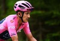 Muestras de apoyo a Richard Carapaz en el Giro de Italia