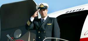 John Travolta dona su avi&oacute;n de Qantas a un museo australiano