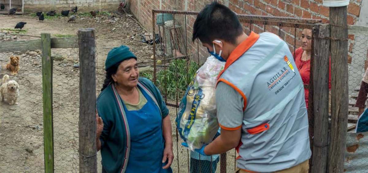 Alrededor de 2.000 familias constan en la base de datos de la UTPL. Hasta el momento, los kits llegaron a unos 1.000 beneficiarios de la provincia de Loja.