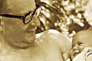 Agentes de la dictadura de Augusto Pinochet expropiaron las fotos familiares de Salvador Allende. Foto: Cortes&iacute;a Errantes Producciones