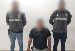 Amenazó a una mujer diciendo ser sicario: Policía lo detiene armado en Guayaquil 