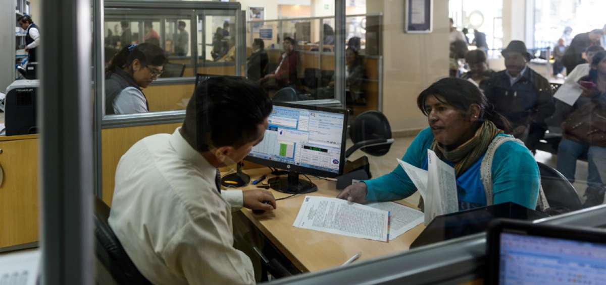 El Registro de la Propiedad, en Quito, dispone de 22 ventanillas de atenci&oacute;n al cliente y otras 10 para la recaudaci&oacute;n de recursos por los tr&aacute;mites efectuados.