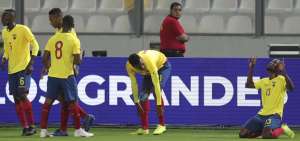 Enner Valencia (13) anot&oacute; su gol 26 con Ecuador.