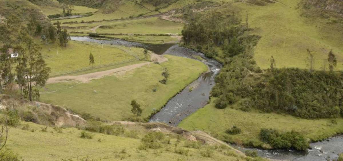 El r&iacute;o Carchi es el paso informal que se encuentra en la frontera Ecuador-Colombia.