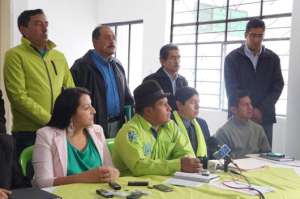 C&uacute;pula de AP pide renuncia del gobernador de Cotopaxi 